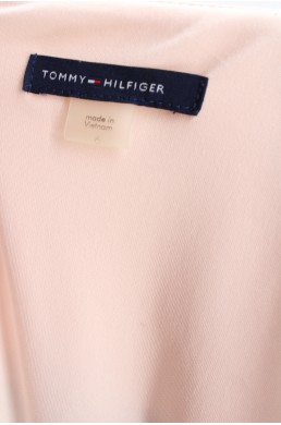 Robe Tommy Hilfiger noire et rose très clair label